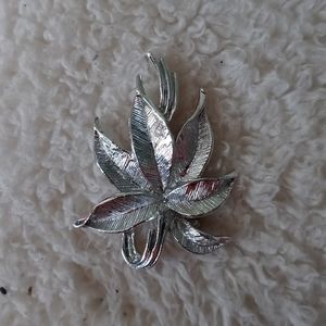 Vintage Silver Leaf Brooch/Pin